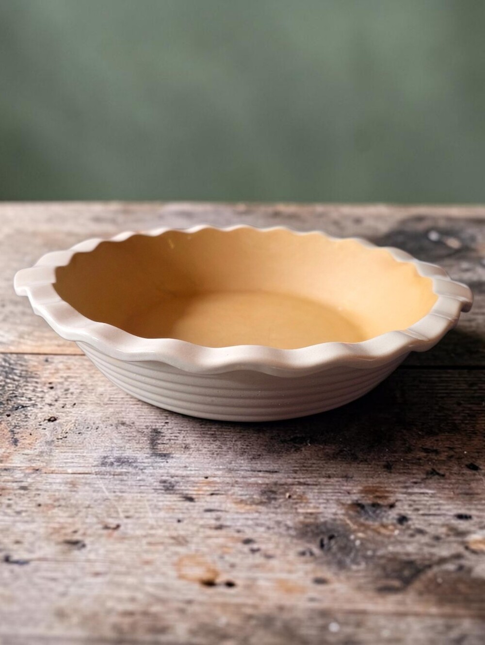 Pampered Chef Family Heritage Stoneware 9-inch deep dish pie plate